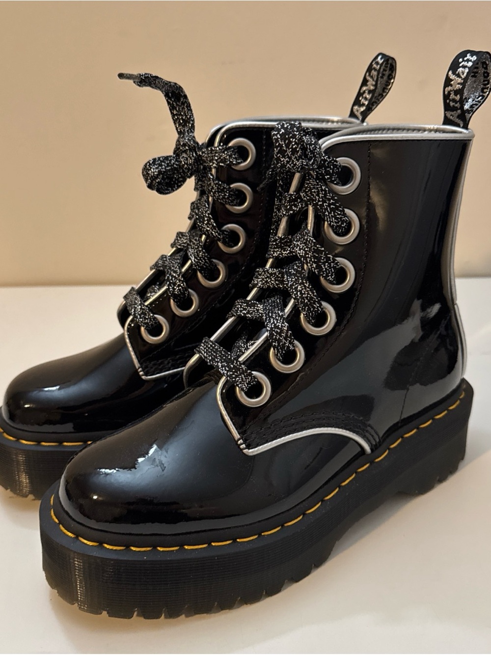Dr. Martens Women's Molly Platform Retro Quad Black Patent Lamper US 7 RARE!!! - Picture 2 of 10